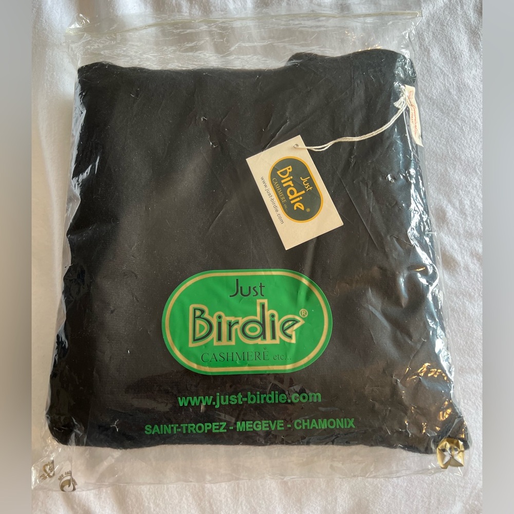 JUST BIRDIE Two Tone Cape. Black/Brown. One size. - Picture 3 of 5